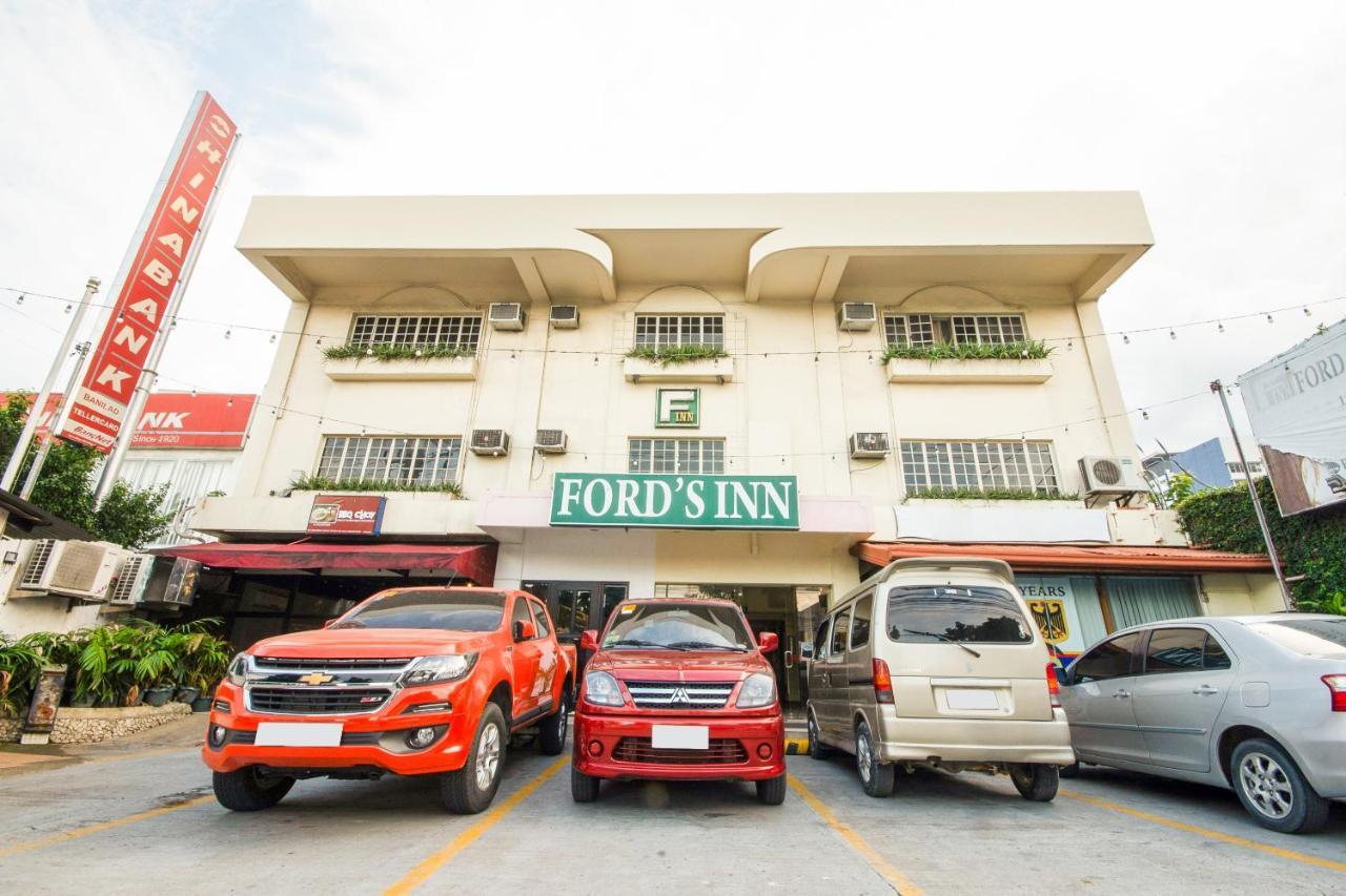 Vaccinated Staff - Oyo 465 Ford'S Inn Cebu Bagian luar foto